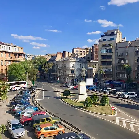 Appartement Kogalniceanu Square 8