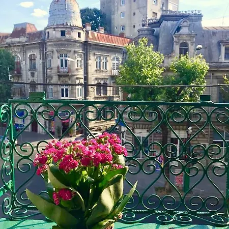 Apartment Kogalniceanu Square 8 Bucharest